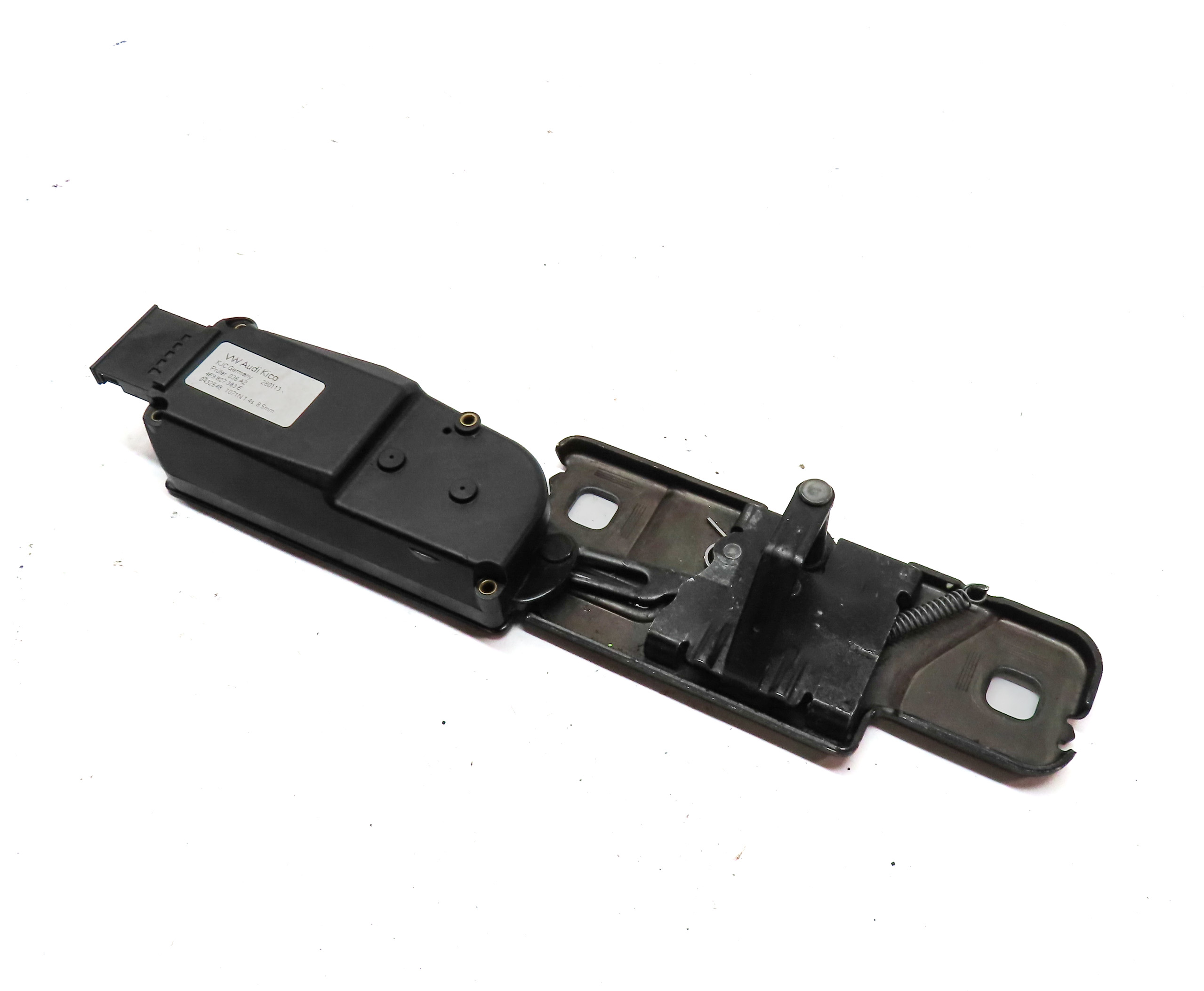 2013 AUDI Q5 (B8 8R) REAR TRUNK TAILGATE HATCH LID LATCH STRIKER PLATE ACTUATOR — exact item pictured